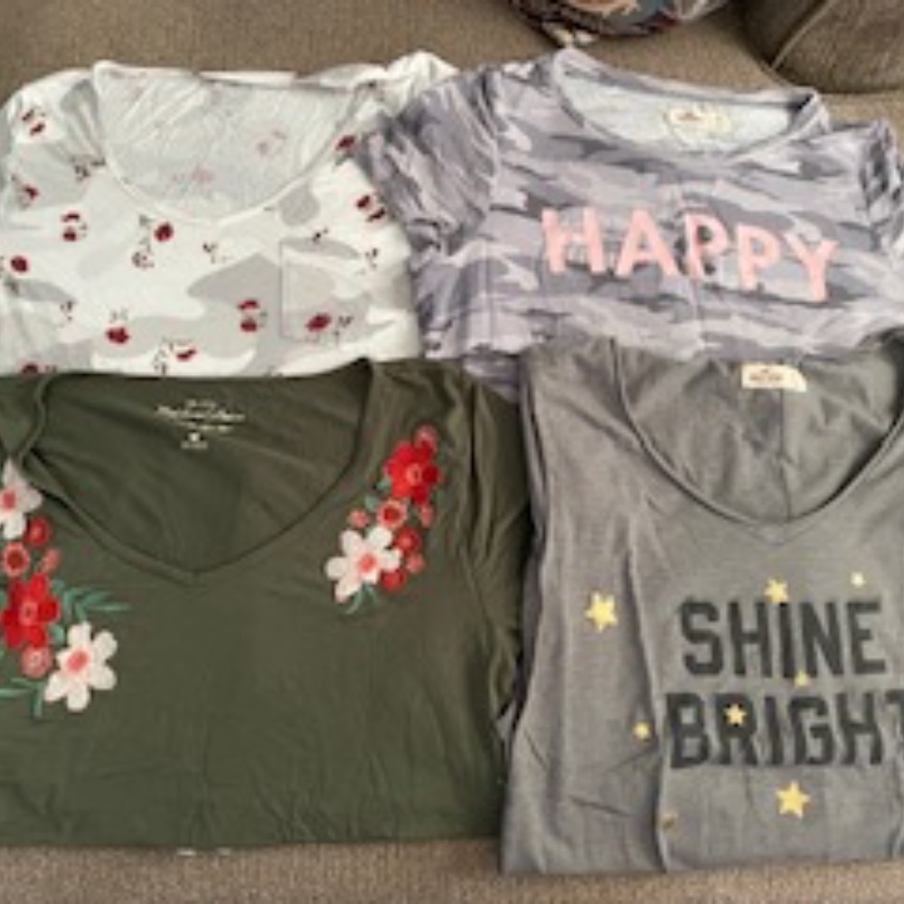 4 pieces, Women's Hollister tops, 3 smalls & 1 XS